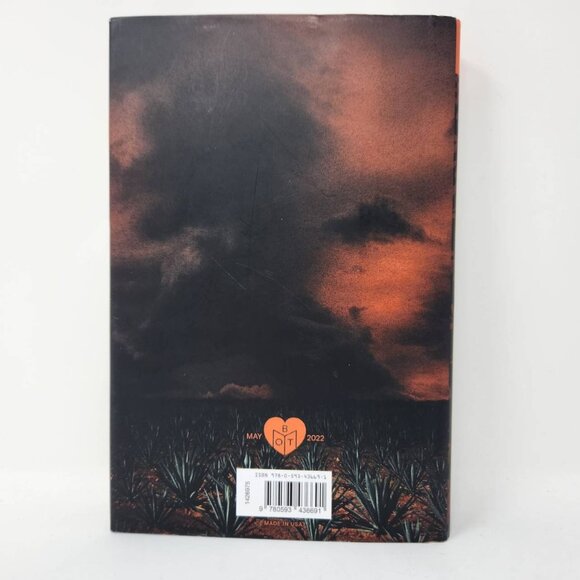 The Hacienda By Isabel Cañas Hardcover Book Of The Month Edition May 2022 - Picture 2 of 11